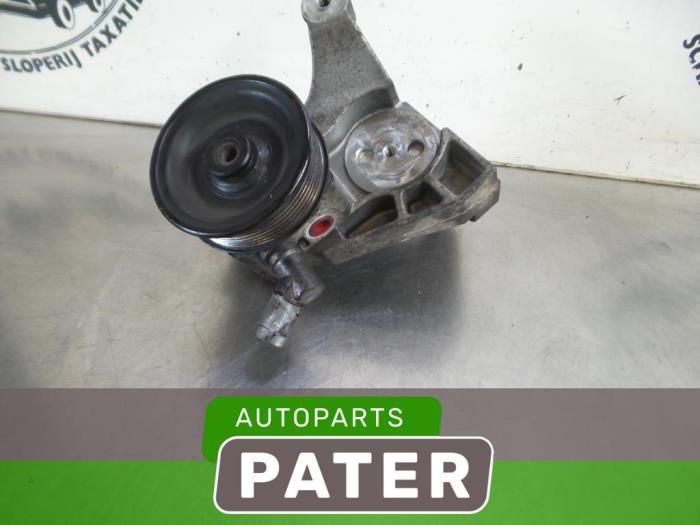 Servostyrningspump från en Fiat Ducato (250) 2.3 D 130 Multijet 2008