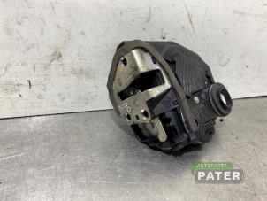 Gebruikte Deurslot Mechaniek 4Deurs links-achter Toyota RAV4 (A3) 2.0 16V VVT-i 4x4 Prijs € 10,50 Margeregeling aangeboden door Autoparts Pater