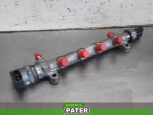 Gebruikte Injector brug Volkswagen Golf VII (AUA) 1.6 TDI 16V Prijs € 94,50 Margeregeling aangeboden door Autoparts Pater