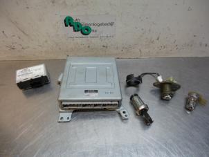 Begagnade Tändningslås + dator Jaguar XJ8 (X308) 3.2 V8 32V Executive Pris € 150,00 Marginaltabell erbjuds av Autodemontagebedrijf Otte