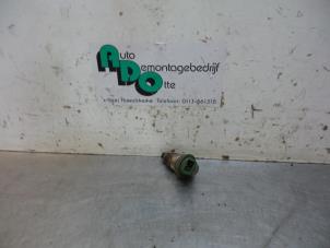 Gebruikte Injector (benzine injectie) Jaguar XJ8 (X308) 3.2 V8 32V Executive Prijs € 25,00 Margeregeling aangeboden door Autodemontagebedrijf Otte