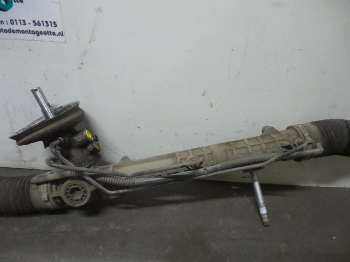 Styrbox från en Citroën C4 Coupé (LA) 1.4 16V 2006