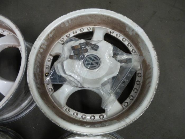 Set of sports wheels - Alloy - Autodemontagebedrijf Otte