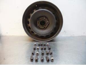 Gebruikte Velgen set Volkswagen Caddy III (2KA,2KH,2CA,2CH) 1.9 TDI Prijs € 65,00 Margeregeling aangeboden door Autodemontagebedrijf Otte