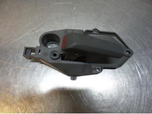 Gebruikte Portiergreep 4Deurs links-voor Fiat Panda (169) 1.2 Fire Prijs € 10,00 Margeregeling aangeboden door Autodemontagebedrijf Otte