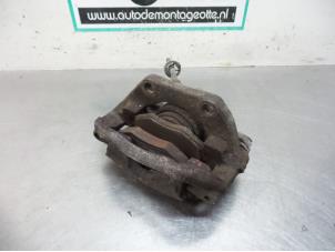 Gebruikte Remklauw (Tang) links-voor Nissan Kubistar (F10) 1.5 dCi 65 Prijs € 30,00 Margeregeling aangeboden door Autodemontagebedrijf Otte