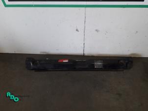 Gebruikte Slotplaat voor Volkswagen Transporter/Caravelle T4 1.9 D,Caravelle Prijs € 25,00 Margeregeling aangeboden door Autodemontagebedrijf Otte