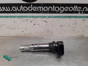 Używane Zestaw cewek zaplonowych Volkswagen Golf V (1K1) 1.6 FSI 16V Cena € 10,00 Procedura marży oferowane przez Autodemontagebedrijf Otte