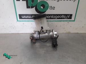 Używane Glówny cylinder hamulcowy Mazda MX-5 (NB18/35/8C) 1.6i 16V Cena € 25,00 Procedura marży oferowane przez Autodemontagebedrijf Otte