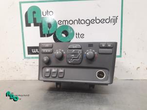 Używane Panel sterowania nagrzewnicy Volvo S80 (TR/TS) 2.4 T Turbo 20V Cena € 30,00 Procedura marży oferowane przez Autodemontagebedrijf Otte