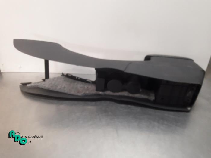 Armstöd från en Toyota Corolla (E12) 1.4 16V VVT-i 2003