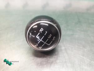 Begagnade Växelspaksknopp Volkswagen Jetta III (1K2) 1.9 TDI Pris € 10,00 Marginaltabell erbjuds av Autodemontagebedrijf Otte