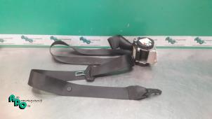 Begagnade Bakre säkerhetsbälte, höger BMW 1 serie (E87/87N) 116i 1.6 16V Pris € 25,00 Marginaltabell erbjuds av Autodemontagebedrijf Otte