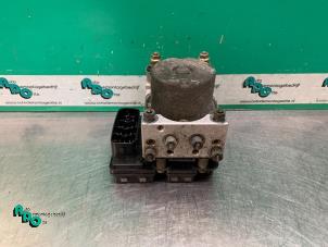 Używane Pompa ABS Daihatsu Cuore (L251/271/276) 1.0 12V DVVT Cena € 35,00 Procedura marży oferowane przez Autodemontagebedrijf Otte