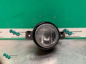 Begagnade Dimljus, höger fram Renault Clio III (BR/CR) 1.5 dCi FAP Pris € 15,00 Marginaltabell erbjuds av Autodemontagebedrijf Otte