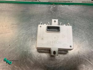 Begagnade Navigeringsmodul Renault Clio III (BR/CR) 1.5 dCi FAP Pris € 40,00 Marginaltabell erbjuds av Autodemontagebedrijf Otte