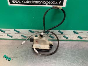 Gebruikte Deurslot Mechaniek 4Deurs links-achter Citroen C4 Berline (NC) 1.6 16V VTi Prijs € 35,00 Margeregeling aangeboden door Autodemontagebedrijf Otte