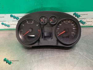 Gebruikte Instrumentenpaneel Audi A2 (8Z0) 1.4 16V Prijs € 40,00 Margeregeling aangeboden door Autodemontagebedrijf Otte