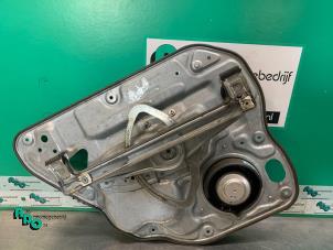 Gebruikte Ruitmechaniek 4Deurs rechts-achter Volvo V50 (MW) 2.0 D 16V Prijs € 25,00 Margeregeling aangeboden door Autodemontagebedrijf Otte