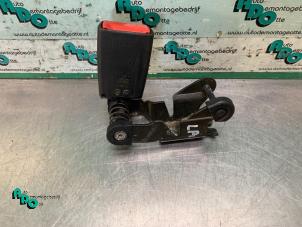 Begagnade Bakre bältesspänne, vänster BMW 3 serie Compact (E46/5) 316ti 16V Pris € 15,00 Marginaltabell erbjuds av Autodemontagebedrijf Otte