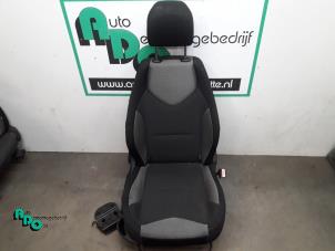 Gebruikte Stoel rechts Peugeot 308 (4A/C) 1.6 VTI 16V Prijs € 100,00 Margeregeling aangeboden door Autodemontagebedrijf Otte