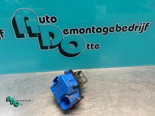 Begagnade Kylfläktsresistor Peugeot 308 (4A/C) 1.6 VTI 16V Pris € 15,00 Marginaltabell erbjuds av Autodemontagebedrijf Otte
