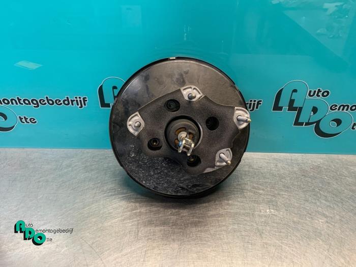 Bromsservo från en Renault Clio III Estate/Grandtour (KR) 1.2 16V 75 2008