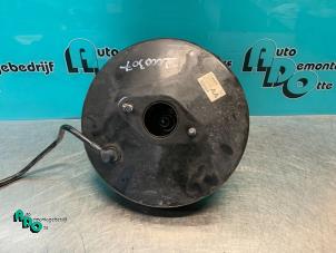 Begagnade Bromsservo Opel Corsa D 1.3 CDTi 16V Ecotec Pris € 25,00 Marginaltabell erbjuds av Autodemontagebedrijf Otte