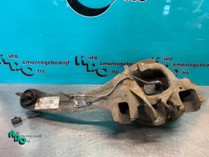 Begagnade Spindel, höger bak Ford Focus 2 Wagon 1.6 16V Pris € 40,00 Marginaltabell erbjuds av Autodemontagebedrijf Otte