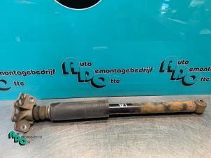 Begagnade Stötdämpare, vänster bak Fiat Grande Punto (199) 1.4 Natural Power Pris € 15,00 Marginaltabell erbjuds av Autodemontagebedrijf Otte