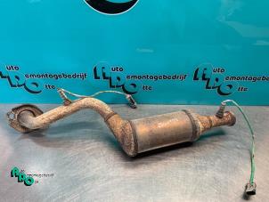 Begagnade Katalytisk avgasrenare Renault Clio II (BB/CB) 1.2 16V Pris € 100,00 Marginaltabell erbjuds av Autodemontagebedrijf Otte