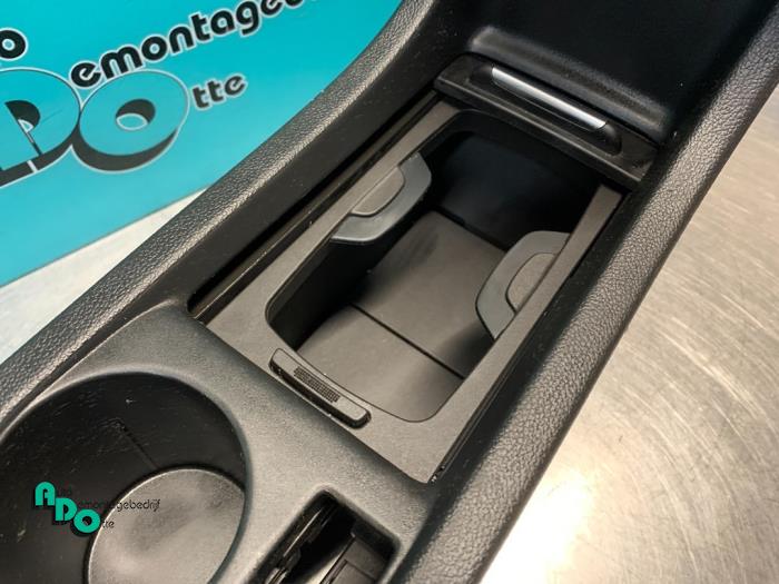 Armstöd från en Opel Astra J GTC (PD2/PF2) 1.4 Turbo 16V ecoFLEX 140 2013