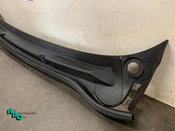 Paravent van een Opel Astra J GTC (PD2/PF2) 1.4 Turbo 16V ecoFLEX 140 2013