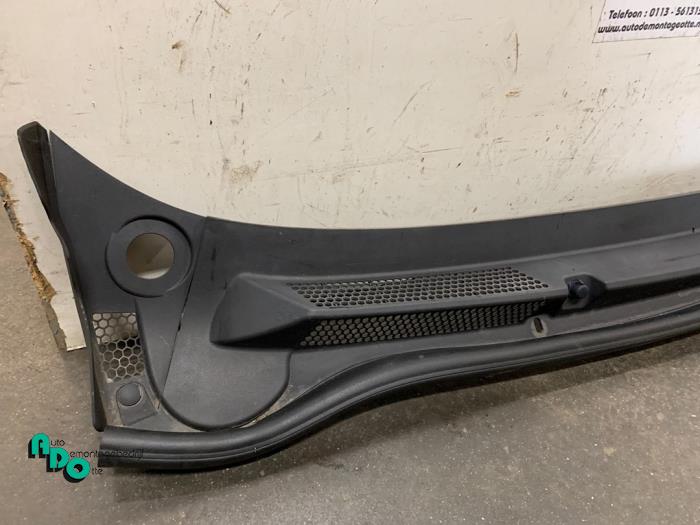 Paravent van een Opel Astra J GTC (PD2/PF2) 1.4 Turbo 16V ecoFLEX 140 2013