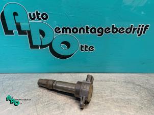 Gebruikte Pen Bobine Mitsubishi Colt (Z2/Z3) 1.3 16V Prijs € 10,00 Margeregeling aangeboden door Autodemontagebedrijf Otte