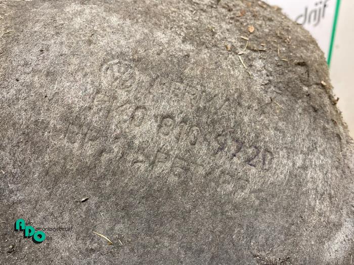 Isolering, hjulhus från en Volkswagen Golf VI (5K1) 1.4 TSI 122 16V 2009