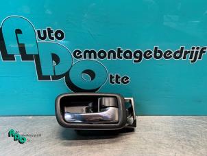 Gebruikte Portiergreep 4Deurs rechts-achter Lexus IS (E2) 200 2.0 24V Prijs € 15,00 Margeregeling aangeboden door Autodemontagebedrijf Otte