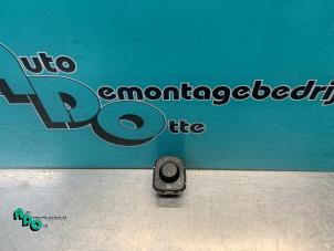 Begagnade Spegelspak Volkswagen Golf V (1K1) 1.9 TDI Pris € 15,00 Marginaltabell erbjuds av Autodemontagebedrijf Otte