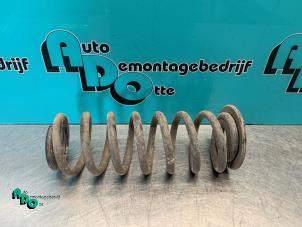 Gebruikte Schroefveer achter Volkswagen Golf VII (AUA) 1.2 TSI 16V Prijs € 10,00 Margeregeling aangeboden door Autodemontagebedrijf Otte