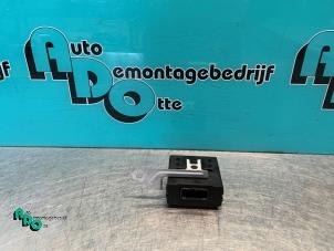 Begagnade Dator, kylning Toyota Corolla (E11) 1.6 16V Pris € 25,00 Marginaltabell erbjuds av Autodemontagebedrijf Otte