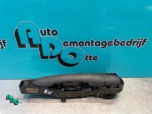 Gebruikte Portiergreep 2Deurs rechts Mercedes Citan (415.6) 1.5 109 CDI Prijs € 20,00 Margeregeling aangeboden door Autodemontagebedrijf Otte