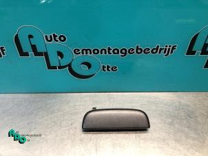 Gebruikte Portiergreep 4Deurs rechts-achter Nissan Pixo (D31S) 1.0 12V Prijs € 20,00 Margeregeling aangeboden door Autodemontagebedrijf Otte