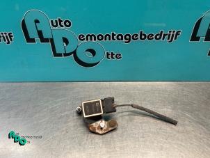 Gebruikte Sensor Stabilisatie Regel BMW 5 serie (E60) 525i 24V Prijs € 20,00 Margeregeling aangeboden door Autodemontagebedrijf Otte