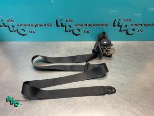 Gebruikte Veiligheidsgordel links-voor Peugeot J5 (280P) 2.5 D Prijs € 65,00 Margeregeling aangeboden door Autodemontagebedrijf Otte