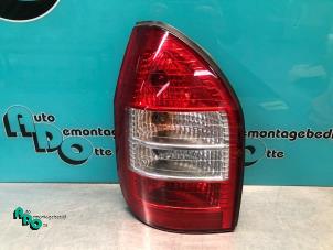 Gebruikte Achterlicht links Opel Zafira (F75) 1.8 16V Prijs € 15,00 Margeregeling aangeboden door Autodemontagebedrijf Otte