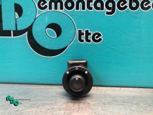 Begagnade Spegelspak Opel Vivaro 2.0 CDTI Pris € 10,00 Marginaltabell erbjuds av Autodemontagebedrijf Otte