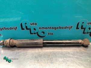 Gebruikte Schokdemper rechts-achter Kia Picanto (TA) 1.0 12V Prijs € 10,00 Margeregeling aangeboden door Autodemontagebedrijf Otte