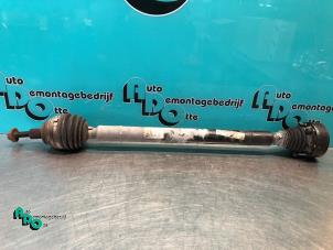 Gebruikte Aandrijfas rechts-voor Volkswagen Golf VI (5K1) 2.0 TDI 16V Prijs € 20,00 Margeregeling aangeboden door Autodemontagebedrijf Otte