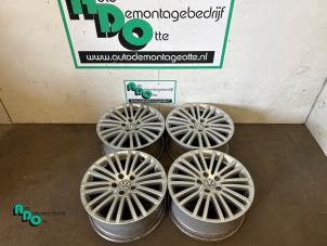 Begagnade Sporthjulsuppsättning Volkswagen Passat Variant (3C5) 3.2 FSI V6 32V Pris € 200,00 Marginaltabell erbjuds av Autodemontagebedrijf Otte