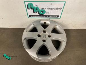 Begagnade Hjul Peugeot 307 SW (3H) 1.6 16V Pris € 75,00 Marginaltabell erbjuds av Autodemontagebedrijf Otte